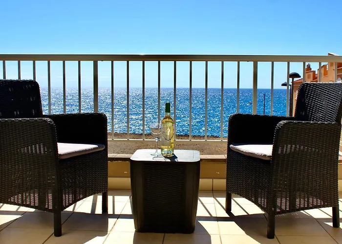 Sunny Ocean View شقة *