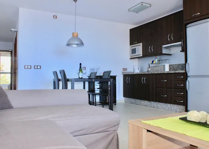 Sunny Ocean View Apartament